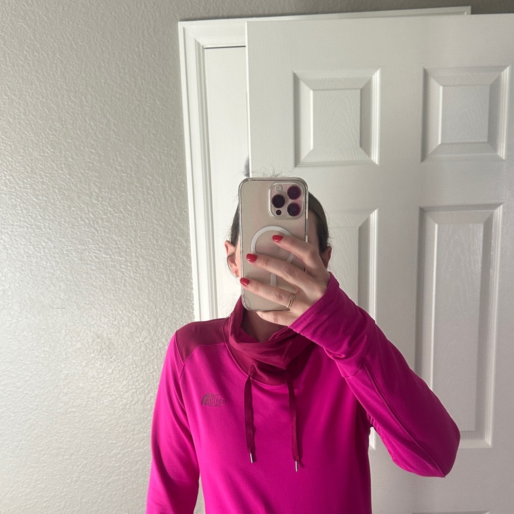 The North Face Women's Fuchsia Hoodie - Picture 2 of 6